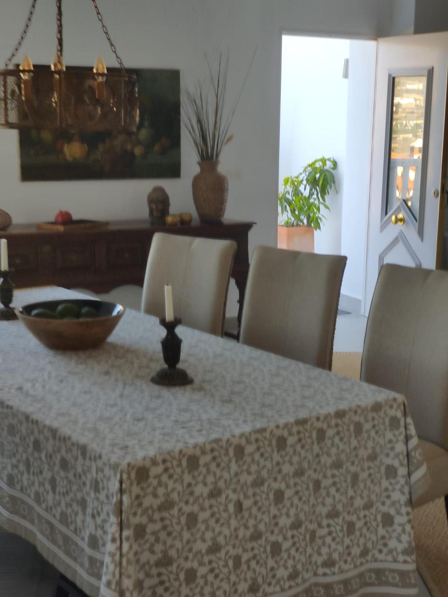 La Casa Blanca *